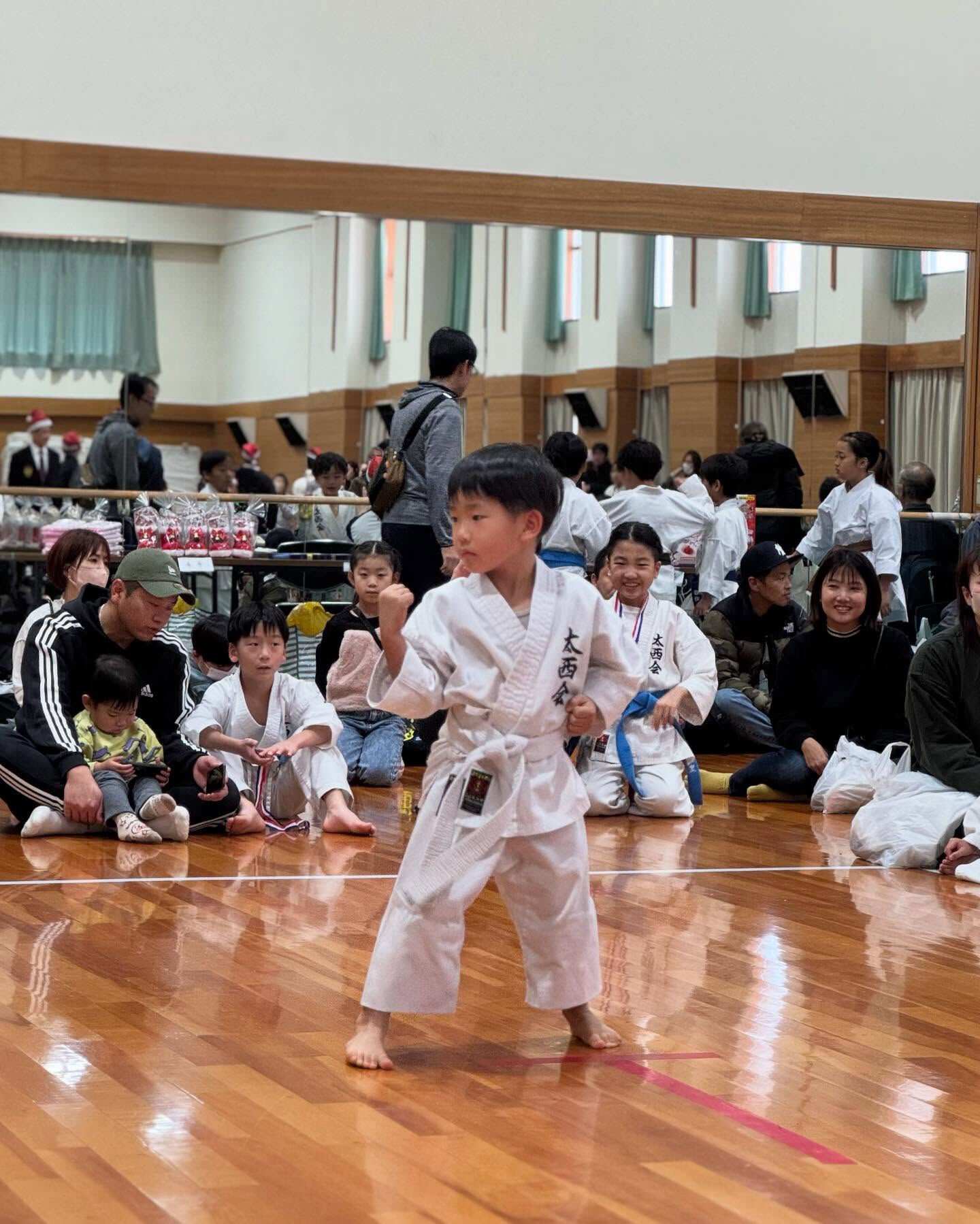 12月15日クリスマス大会の白鷺支部・城山台支部のみんなです